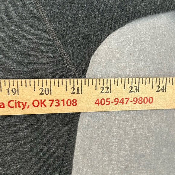 North Face Grey Henley Cozy Long Sleeve Crew Neck Women’s Size Medium Activewear - Picture 10 of 11